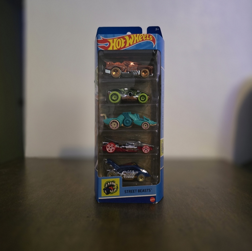 Mattel Hot Wheels Blue and Green Car Set